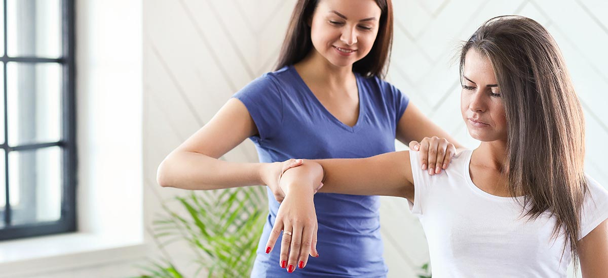 Arthrose im Ellenbogen: Symptome, Ursachen, Behandlungsmöglichkeiten