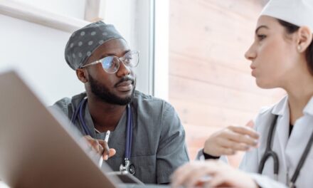 Welcher Arzt bei Arthrose richtig ist