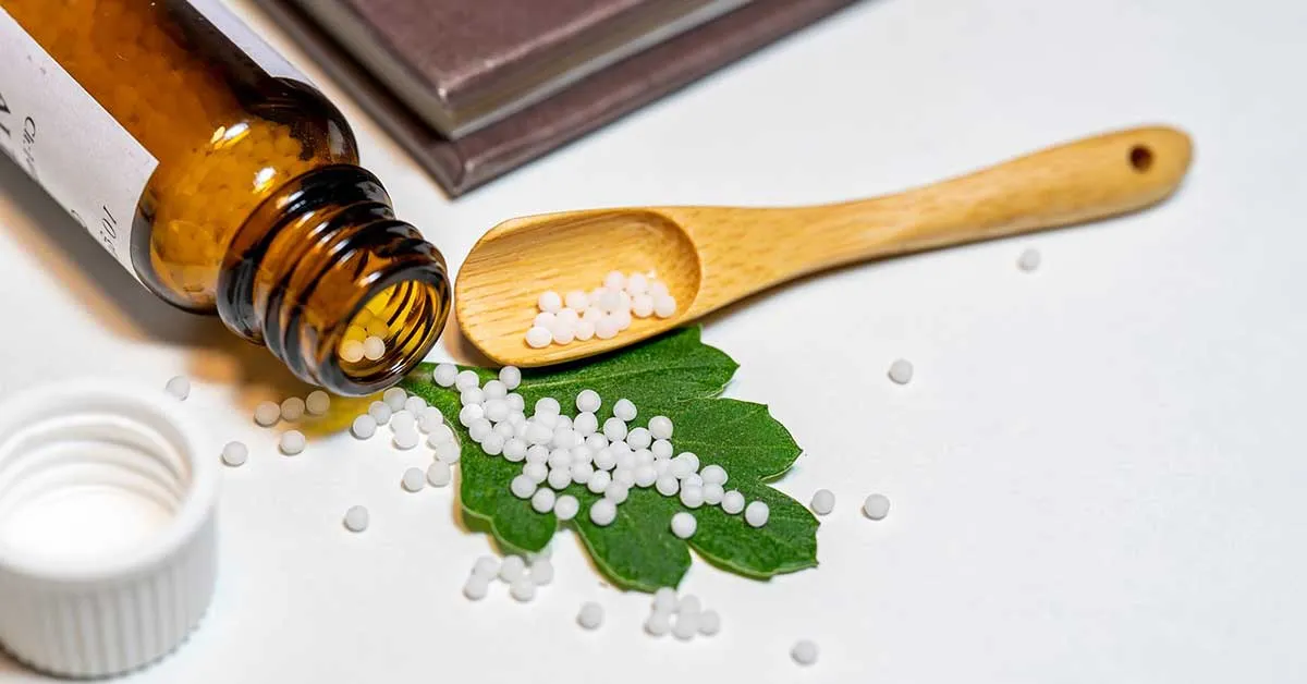 Homöopathie bei Kniearthrose – Hilft es wirklich?